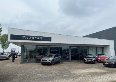 Hier het jaarlijks reinigen en spinnenbehandeling van de plaatstelijke citroen dealer uit Enkhuizen. 3