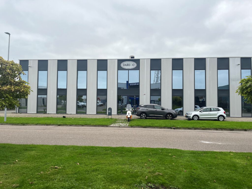 bedrijfspand gereinigd met softwash 1 1024x768 1
